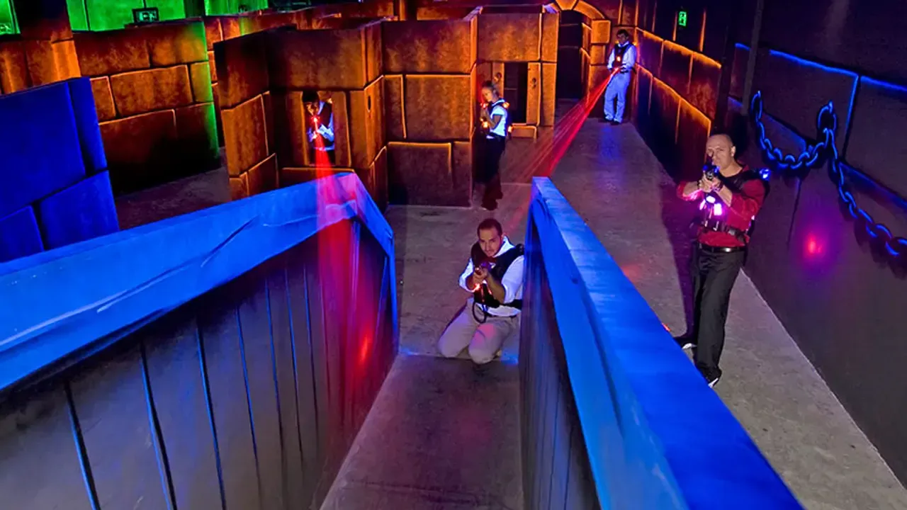 15 minutes Laser Tag