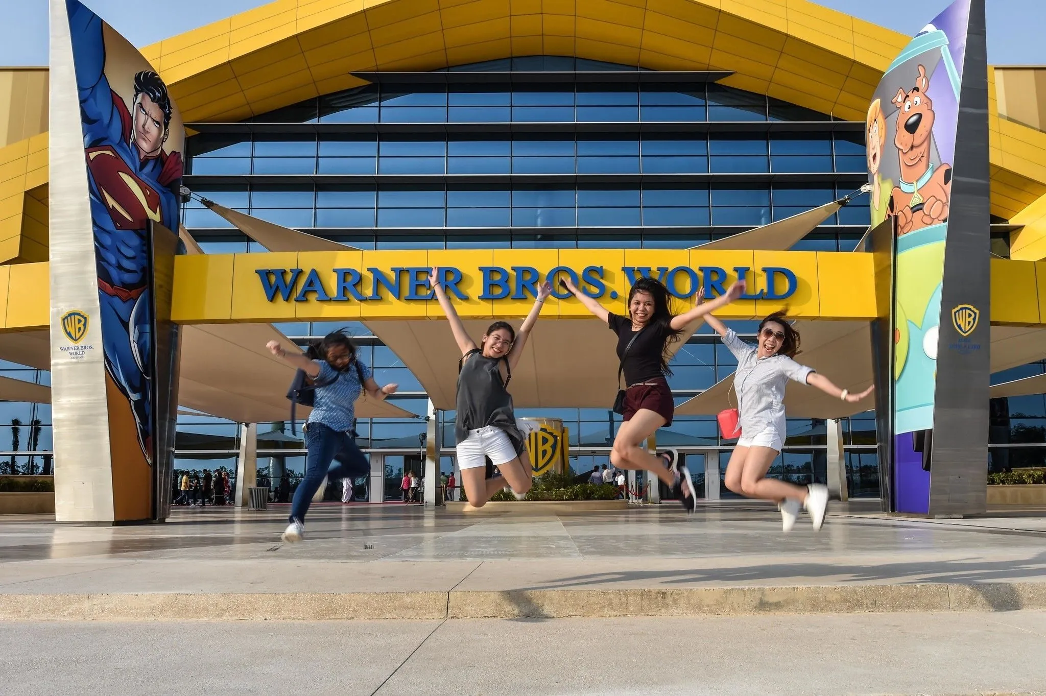 Abu Dhabi City Tour with Warner Bros Tickets